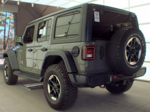 Used 2021 Jeep Wrangler Unlimited Rubicon w/ Dual Top Group AWD/4WD image 11