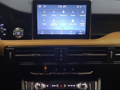 Used 2020 Lincoln Corsair Reserve w/ Elements Package image 25