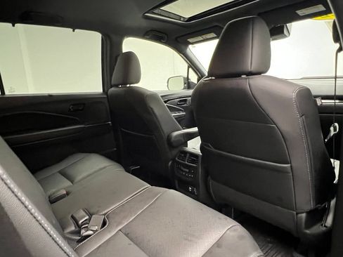 Used 2022 Honda Passport Elite image 8