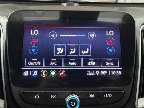Used 2024 Chevrolet Malibu LT FWD image 35
