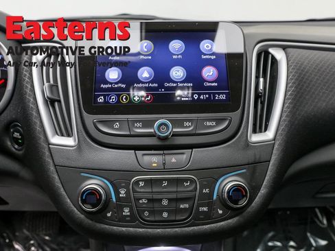 Used 2024 Chevrolet Malibu LT image 16