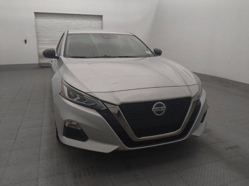 Used 2022 Nissan Altima 2.5 SR FWD image 14
