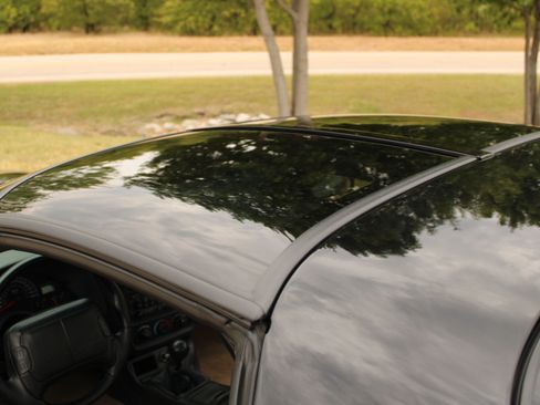 Used 1999 Chevrolet Camaro Z28 w/ SS Performance/Appearance Pkg RWD image 40