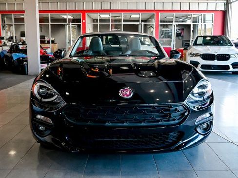Used 2019 FIAT 124 Spider Lusso w/ Convenience Group image 4