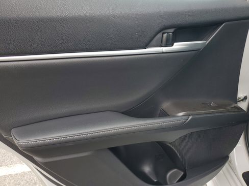 Used 2024 Toyota Camry XSE image 12