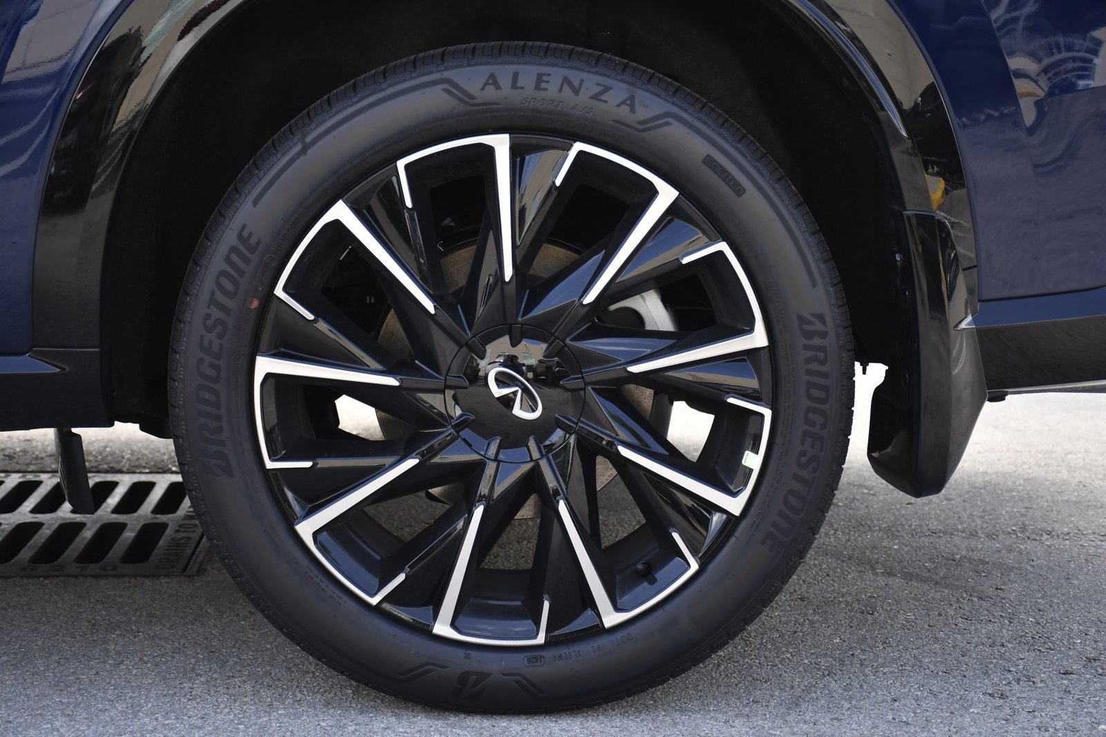 New 2027 INFINITI QX65 Autograph w/ Cargo Package AWD/4WD image 35