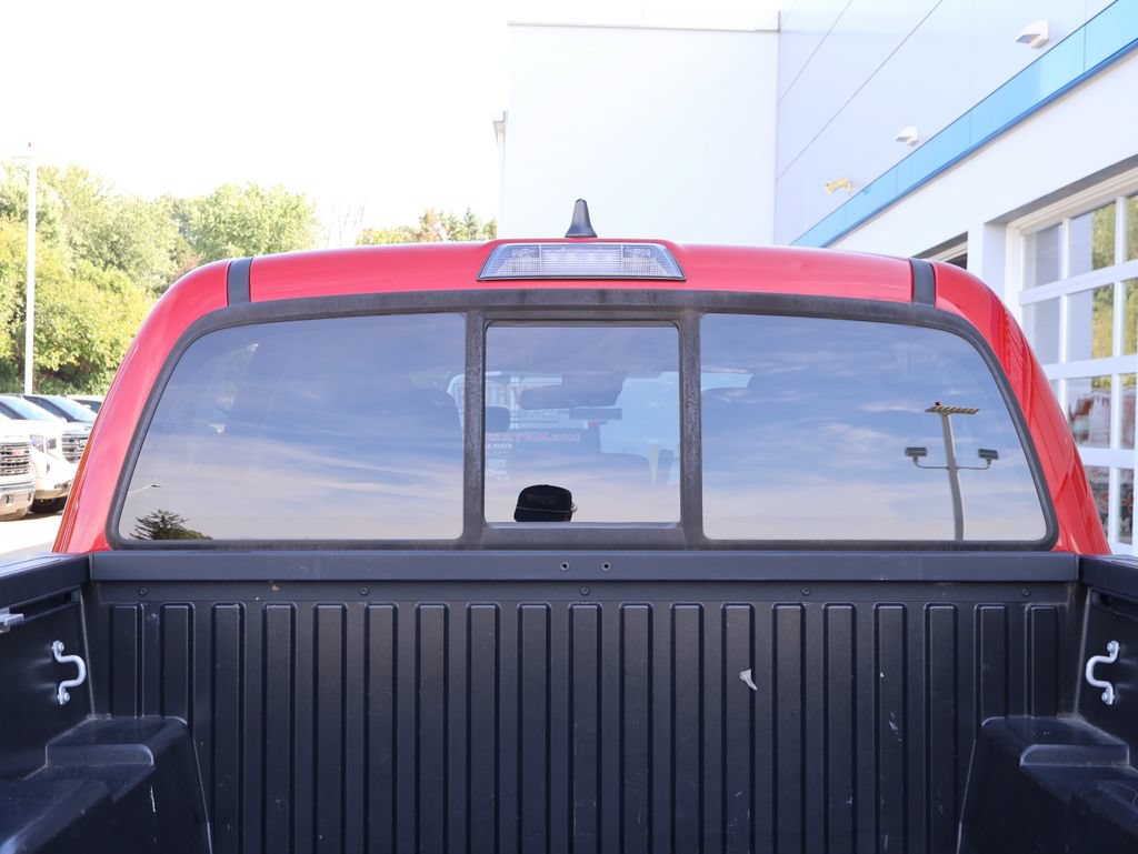Used 2020 Toyota Tacoma SR AWD/4WD image 28