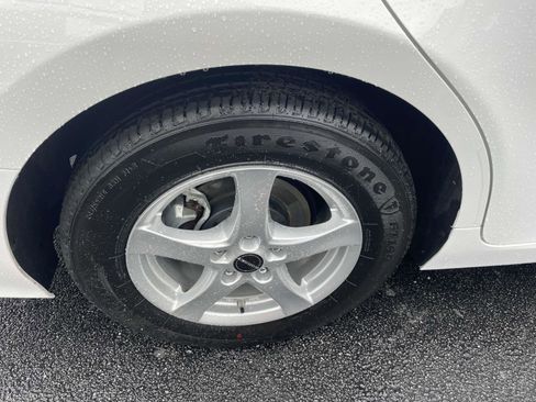 Used 2023 Toyota Camry LE image 7