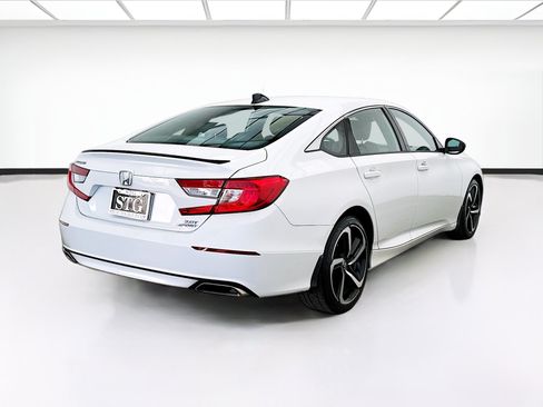 Used 2022 Honda Accord Sport image 4