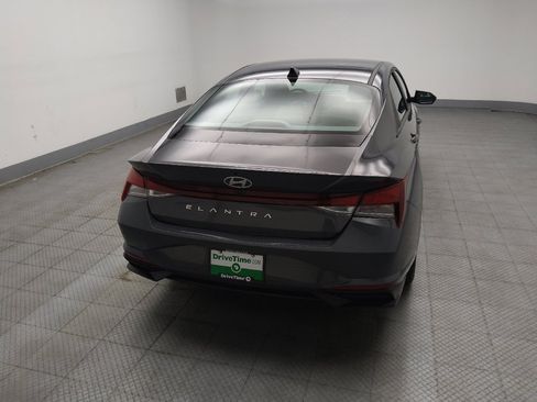 Used 2024 Hyundai Elantra SEL image 7
