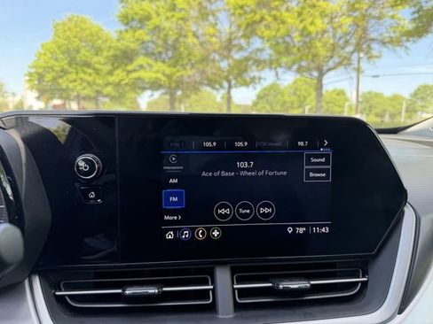 Used 2025 Chevrolet Trax LS FWD image 19