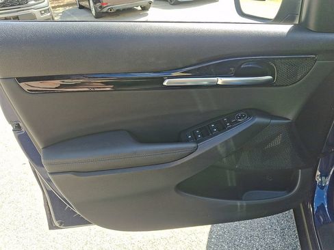 Used 2024 Kia Seltos EX AWD/4WD image 12