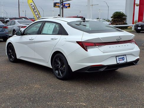 Used 2023 Hyundai Elantra SEL image 5