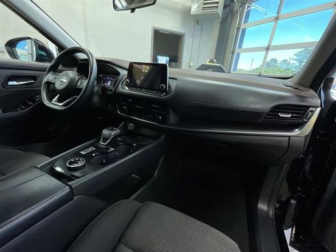 Used 2023 Nissan Rogue SV AWD/4WD image 31