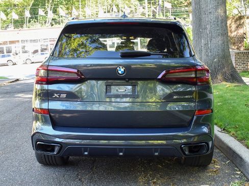 Used 2022 BMW X5 sDrive40i w/ M Sport Package RWD image 5