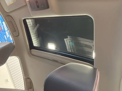 Used 2024 Nissan Altima 2.5 SR w/ SR Premium Package image 11