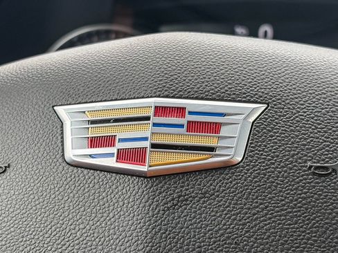 Used 2021 Cadillac XT4 Sport FWD image 17