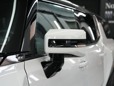 Used 2024 GMC Hummer EV 2X AWD/4WD image 41