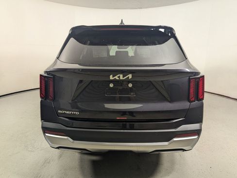 New 2026 Kia Sorento S FWD image 6