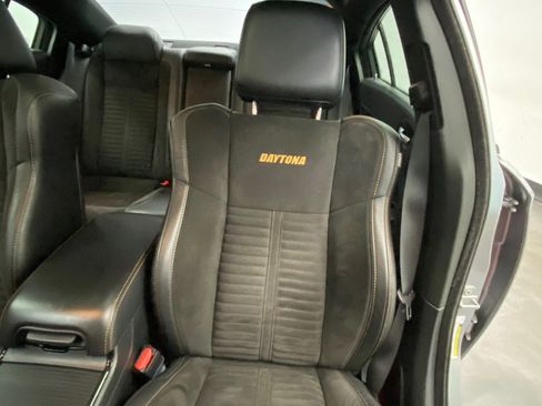Used 2018 Dodge Charger R/T RWD image 24
