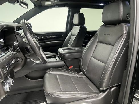Used 2022 GMC Yukon XL Denali image 22