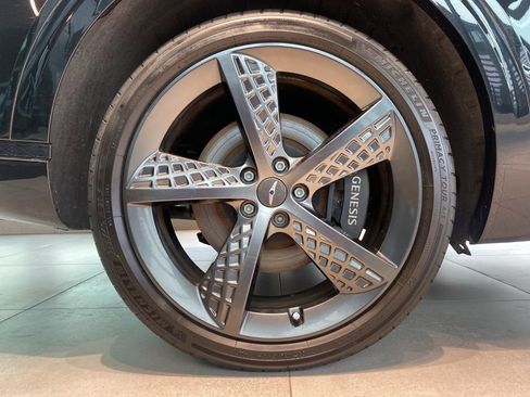 Used 2023 Genesis GV70 2.5T w/ Sport Prestige Package image 23