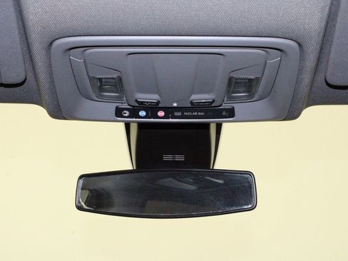 Used 2022 Chevrolet Silverado 1500 Custom w/ Safety Confidence Package image 27