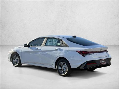 New 2026 Hyundai Elantra SE w/ Cargo Package image 7