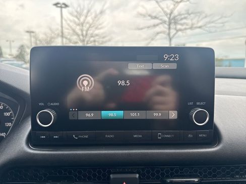 Used 2023 Honda HR-V LX image 30