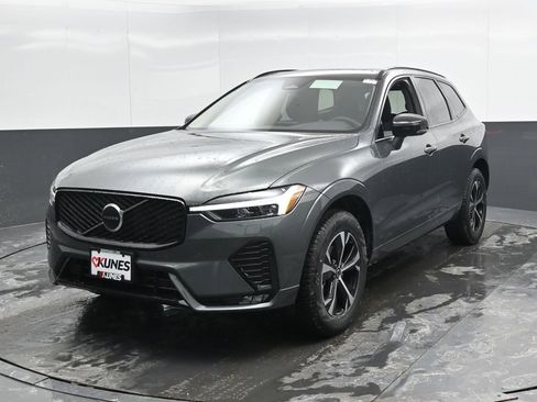 New 2026 Volvo XC60 B5 Core w/ Protection Package Premier image 5
