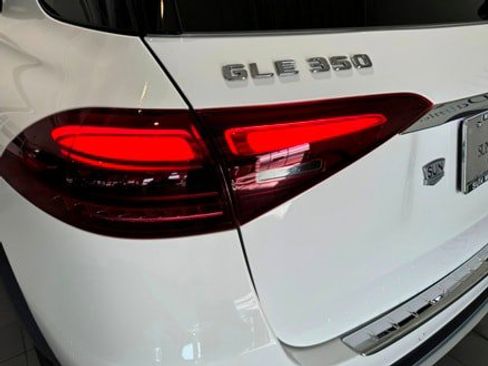 Certified 2024 Mercedes-Benz GLE 350 Exclusive 4MATIC image 36