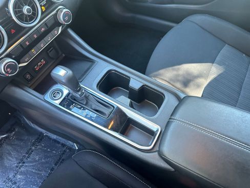 Used 2024 Nissan Sentra SV image 35