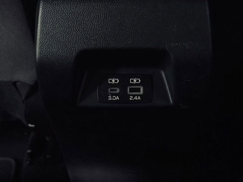 Used 2025 Subaru Crosstrek 2.0i Premium image 21