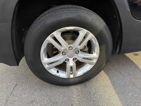 Used 2018 GMC Terrain SLE FWD image 28