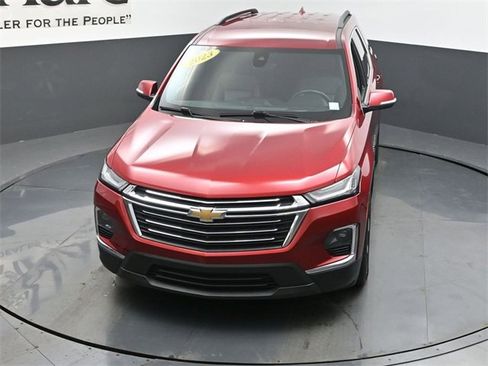 Used 2023 Chevrolet Traverse LT w/ LT Premium Package image 46