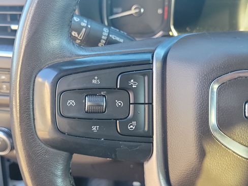 Used 2021 GMC Yukon SLT w/ SLT Premium Package image 24