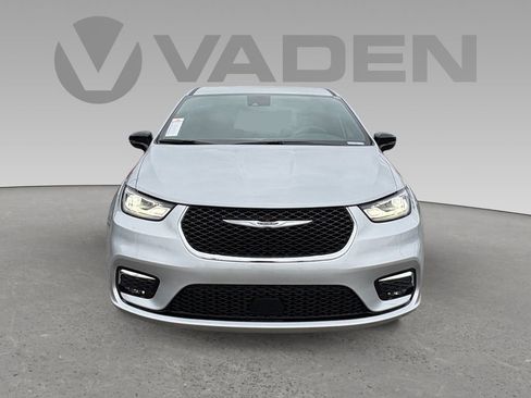 New 2026 Chrysler Pacifica Select FWD image 21