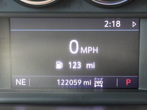 Used 2019 Chevrolet Silverado 1500 RST AWD/4WD image 32