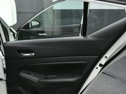 Used 2021 Nissan Altima 2.5 S FWD image 14