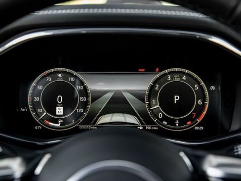 New 2025 Jaguar F-PACE R-Dynamic S image 16