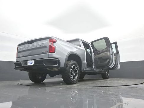 Used 2023 Chevrolet Silverado 1500 ZR2 image 35