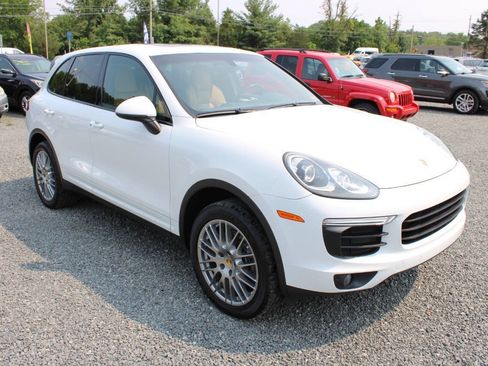 Used 2018 Porsche Cayenne Platinum Edition AWD/4WD image 4