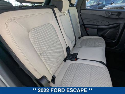 Certified 2022 Ford Escape SE w/ SE Sport Appearance Package image 22
