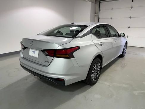 Used 2026 Nissan Altima 2.5 SV AWD/4WD image 7