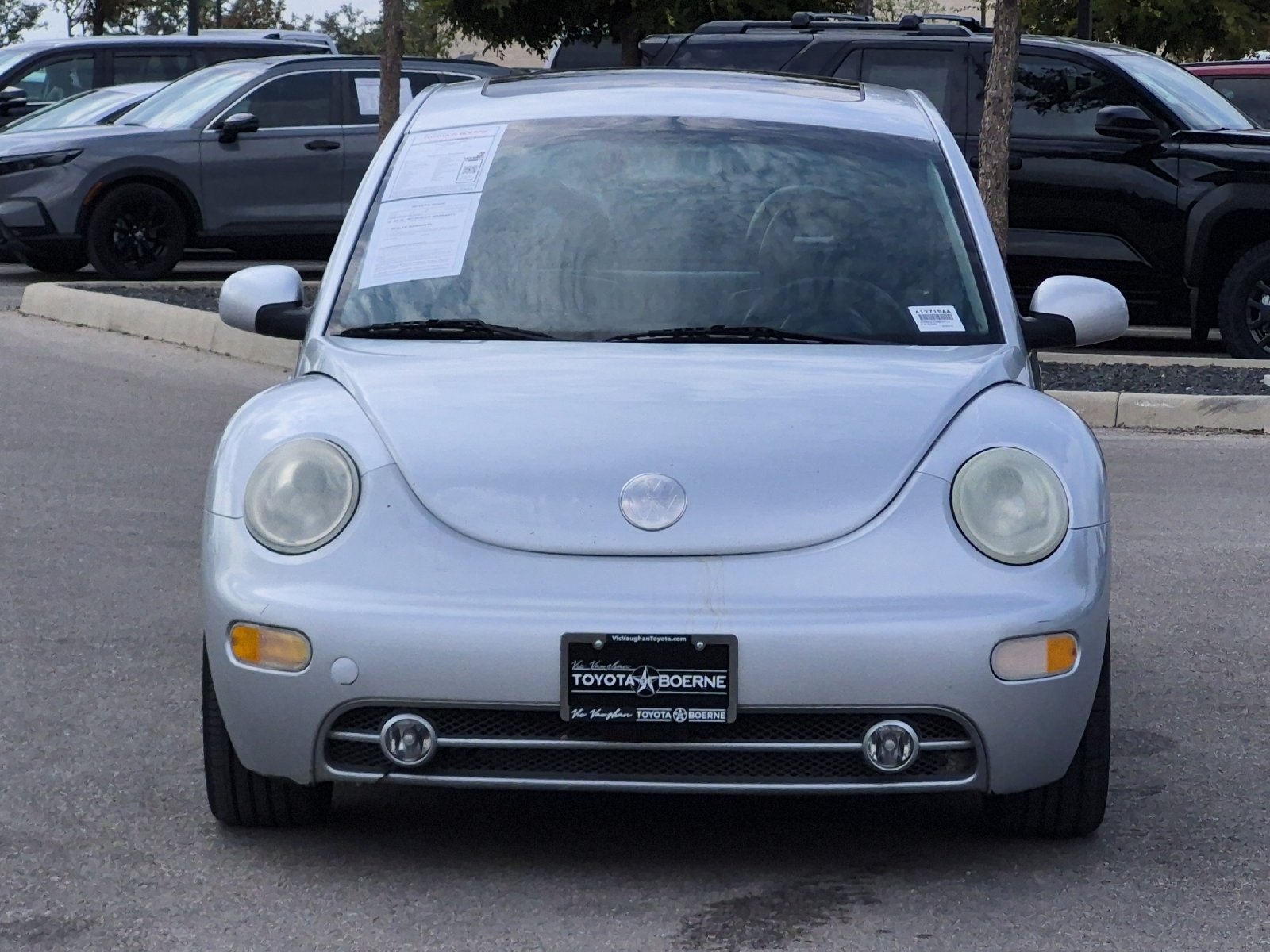 Used 2002 Volkswagen Beetle Sport FWD image 8