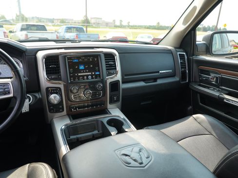 Used 2016 RAM 1500 Laramie AWD/4WD image 21