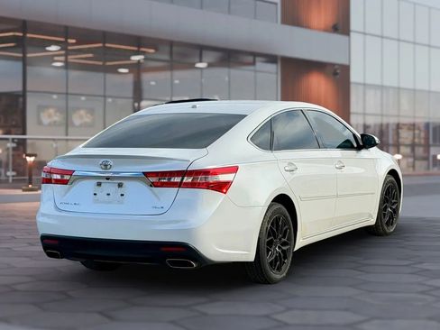Used 2015 Toyota Avalon XLE FWD image 12