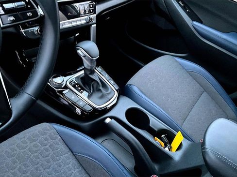 Certified 2025 Kia Seltos S image 10