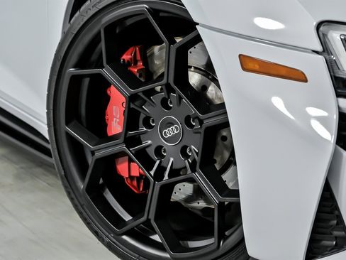 Used 2021 Audi R8 V10 image 4