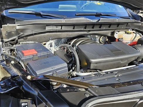 Used 2023 Chevrolet Tahoe LT w/ Luxury Package image 4